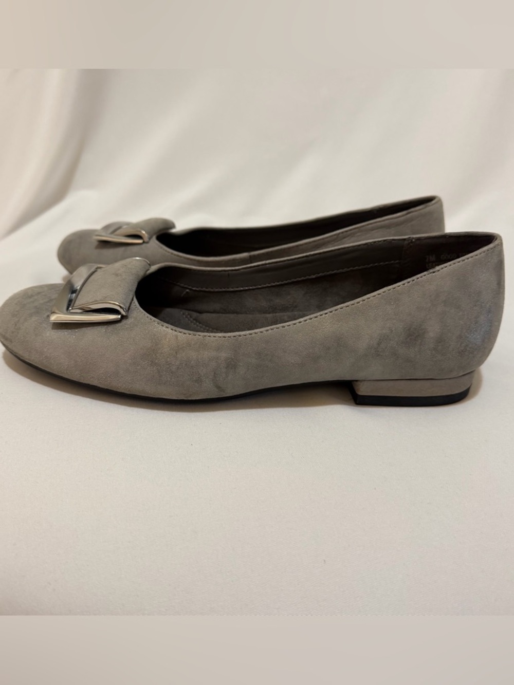AEROSOLES Gray Suede Loafers with Silver Buckle - Picture 4 of 6